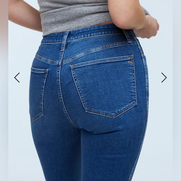 Madewell 9” Mid Rise Skinny - Size 26 - Medium/Dark wash - Picture 4 of 6